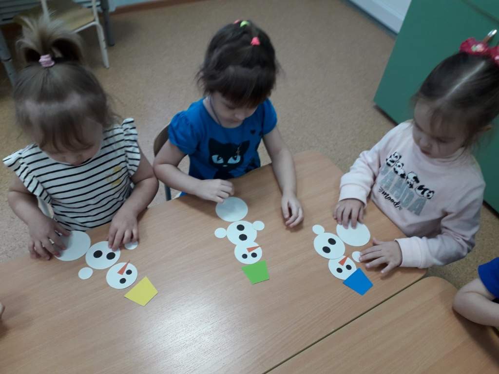 8-Игра-собери снеговика.jpg